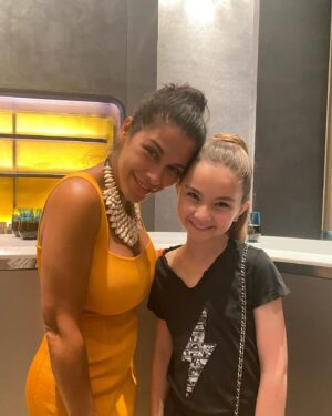 Valentina Tronel Instagram - AAAAAAAAA😍😍😍 
Trop heureuse d’avoir pu assister à ce magnifique concert 💗 
Merci @julientheaccess pour cette belle soirée :))