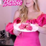 Valentina de Abreu Instagram - PASTA DE BARBIE 👱🏻‍♀️💕 Como amo Barbie, el rosado y estoy intensa 😂💕 les traigo esta receta súper fácil Ingredientes: - 250gr de pasta cocida - 1 remolacha cocida ( veteraba) - 50gr queso crema - 1cdita ajo en polvo - 20ml aceite de oliva - 20gr Queso parmesano - 2 tocinetas - Sal y pimienta Es demasiado fácil y deliciosa ( y ojo que no soy tan fan de la remolacha) pero estaba Deli 🤤💕 Esta licuadora de @blackndeckerhogar es maravillosa porque tiene 10 velocidades y 550watts de potencia 🤩 #barbie #black&decker #recetabarbie #barbiegirl #receta #pastabarbie #valentinadeabreu #lachama #gye #ecuador #mexico