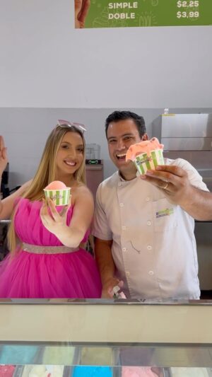 Valentina de Abreu Instagram - Helado de @barbie con @valentinadeabreu