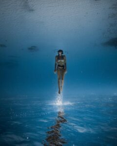 Valentine Thomas Instagram - Escaping this cancel culture like…💙 ⠀ 📷 @j.kowitz