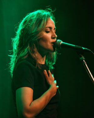 Valeria Gastaldi Instagram - Que alguien o algo te traiga de vuelta...
Que lindo momento este ... 25/01/2020 

Ph, @julistesteben ( que linda foto del alma)