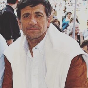 Valeria Gastaldi Instagram - Me abrazaste a mi , a mis hijos al nacer, a toda una familia grande , uno a uno. Nos mostraste el camino a varios ... y si ,ya tenemos tus valores inigualables para caminar y amor de sobra para iluminar hasta a un mundo entero. 
Yo personalmente te voy a extrañar tanto. Mi guia ,mi maestro y mi persona favorita. 
Ya nos reencontraremos en las señales del dia a dia ... mientras tanto quiero agradecer a todos los que me escribieron para enviarme cariño y compañia para el y para toda mi familia este momento. A mis amigos ,amigas ,familiares , familiares elegidos de la vida, a mis fans que siempre están ahi , a todo aquel que me envió un mensaje para saludar a mi papa y a mi familia através de todas las formas de comunicacion. 
El merecía todos los homenajes de amor y de respeto que están sucediendo y mas . 

Gracias a todos por tanto cariño🙌🏻