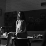 Valeria Emiliani Instagram - Bala perdida le pertenece a esta escena de Pálpito🫶🏽 fotos por el gran @luisoteroprada #BALAPERDIDA #TheMarkedHeart #Palpito2