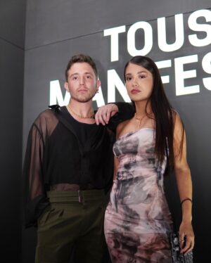 Valeria Emiliani Instagram - Recap de anoche en el lanzamiento de #TOUSManifesto New icons, new connections, new beginnings. 🫶🏽 Beso de 4 en la ultima foto 😘 @tousjewelry