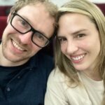 Valeria Ortega Instagram - Hace mucho que no viajábamos sin niños. Una nueva aventura con @franklawn 🫶🏻🍷 extrañando a mis pollos, pero sé que están en la mejores manos 🙌🏼 🇪🇸 allá vamos!! ✈️ Cross check y reportar ✈️