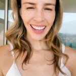 Valeria Ortega Instagram - Estas si que son buenas nuevas!!! TENGO CÓDIGO DE DESCUENTO EN @clinica_terre !! Ya saben que hago todos los tratamientos estéticos ahí 🤩 solo por enero y febrero tendrán un 10% de descuento en tratamientos estéticos con el código VALEVERANO 🤩 Aprovechen!!! Les dejo el link en mis stories! Hace poco hice Botox y vitaminas. Que les gustaría hacer en clínica Terre?