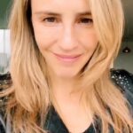 Valeria Ortega Instagram - Nuestra pirata @vale_ortega también se sumó a la fiebre de #piratasdelrock 🏴‍☠️🏴‍☠️ Descubre todo sobre las leyendas del #rockchileno y #rockargentino en nuestra web y redes sociales 📲📲 Encuéntranos en piratasdelrock.com @piratasdelrock en TikTok e Instagram