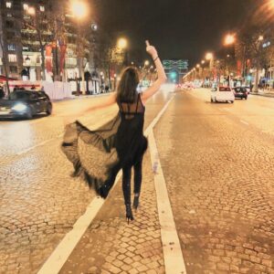 Valérie Bègue Instagram - Waving goodbye to 2017