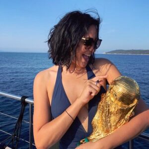 Valérie Bègue Instagram - Anniversaire
⭐️⭐️
Soudés à jamais
#fierdetrebleus
