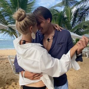 Valeriya Merkouchenko Instagram - A flashback from “La Bataille des Couples” 
@merkouchenko ❤️💋