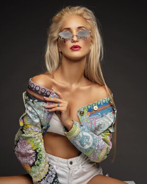Valeriya Merkouchenko Instagram - Lunettes @lolitamonaco 
Photo : @ee1off 
#lolitamonaco