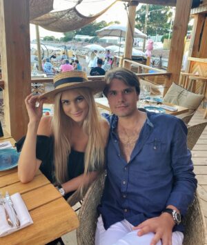Valeriya Merkouchenko Instagram - My  @merkouchenko1 , that was the best birthday ever 🎁 my magician, my love of my life 🎩 Thank you ☀️
#24 #happybirthday #love #unforgettable #special #tortuplage