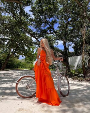 Valeriya Merkouchenko Instagram - 🍊