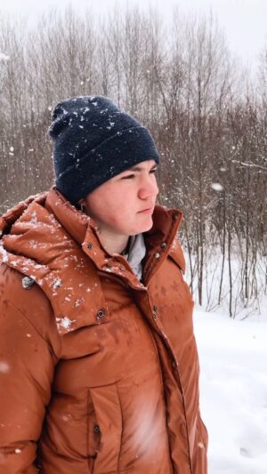Valeriya Bukina Instagram - Я не люблю зиму…

В городе.

Но здесь, в деревне, где кроме тебя и снега ничего нет, зима прекрасна. Согласны?