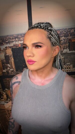 Valeriya Bukina Instagram - Сила в красоте ❤️ Прекрасная Лера @valeriya_bukina 😍 для NPC WORLD WIDE 

Makeup by me

#вэлнес #wellness #макияжбикини #макияжфитнесбикини #сценическиймакияж #stagemakeup #npcworldwide #npc #oksanagrishina #оксанагришина #sshermanbeauty #визажист #сарашерман #fitnessbikini #bikinimakeup #fitnessbikinimakeup #турнирпободибилдингу