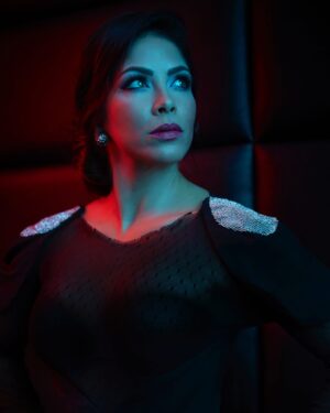 Valery M. Ortiz Instagram - “Those who fear the darkness have no idea what the light can do…” -Katasai
.
.
.
.
.
.
#lighting #photography #playtime #shineon #findyourlight
.
📸 @imwphotography 
👗 @innasdesigns
💄 @alikona.shizue.b_official