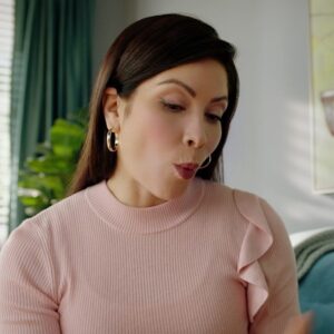 Valery M. Ortiz Instagram - Parents! Your kid ever come home looking (& smelling!) NOT how you left them?! My cousin sent me a few pics of her cuties before and afters a few weeks ago and I literally had tears in my eyes from laughing so hard. They were so good! 😂
.
New episode of Gabby Duran TONIGHT! Who agrees that @thecocochristo still looks adorable with trash on her face?!?! 😩😍🙋🏽‍♀️
.
.
.
.
.
.
#gabbyduranandtheunsittables #gabbyduran #disneychannel #newepisode #tvmom