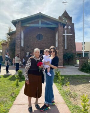 Vanesa González Instagram - margarita cumple y bautismo ❤️
ph @julianammiceli