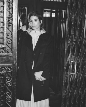 Vanesa González Instagram - @lofficielarg 
Foto @xrsnkx 
Estilismo @jorgeoleon 
Pelo @eddierodriguez_23 para @frumboliestudio 
Maquillaje @aguscaparra