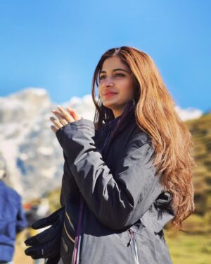 Vanessa Cruez Instagram - All Mountain Landscapes hold stories.. 
The ones we read..
The ones we dream.. 
And The ones we create..

My story was just amazing and i love every inch of it.. I knew my real strength.. I begin to recognise the person deep in me.. and it was just magical to stand on the high grounds of Kedarnath with the Himalayas Mountain just behind me..

Travel & Tour by @rossmithtravels 

#vanessacruez #vanessa #kedarnath #himalayas #mountains #travel #travelphotography #traveller #nature #universe #beauty #happiness #love #instagood #instatravel #instaphoto #instanature #vacation #snow #cold #positivity #temple #rossmith #tour #shiva #simple #calm #connection #humble #instadiary