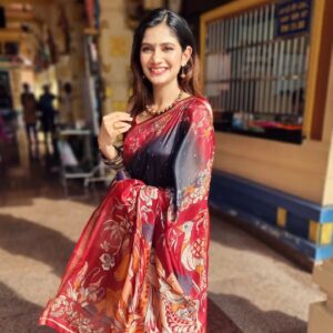 Vanessa Cruez Instagram - Sun kissed Me... And 
My Director Sir kissed his Bride.. (3rd Pic😂)

#vanessacruez #vanessa #wedding #weddingbells #awaited #seizethemoment #saree #red #black #pangkor #smile #happiness #blessing #morningwedding #earlymorning #whatiworetoday #whatiwore #makeuplover #selfcare #makeup #makeuplife #july #seven #weddingstyle #director #artist #actor #industry #movie #sunkissed