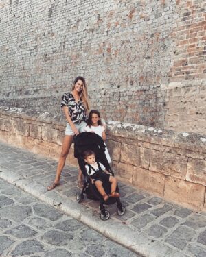 Vanessa Hessler Instagram - Evening walks in the old town of Dalt Vila 👑