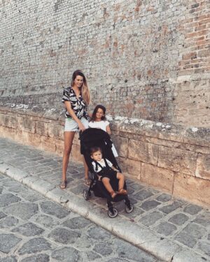 Vanessa Hessler Instagram - Evening walks in the old town of Dalt Vila 👑