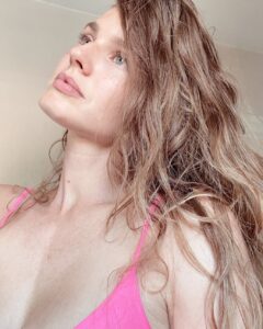 Actress Vanessa Hessler HD Instagram Photos and Wallpapers August 2023