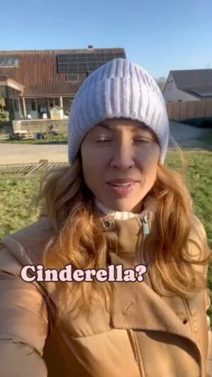 Vanessa van Cartier Instagram - @nataliamusic #cinderella #joke #parody #funny #deepvoice #rapunzel #natalia #marco #comedy #singer #entertainment #justforfun #enjoy #viral