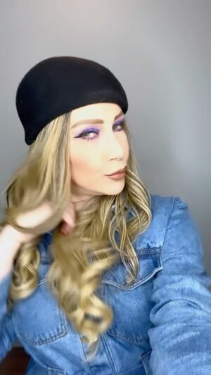 Vanessa van Cartier Instagram - #advertentie
Embrace the magic of drag...
As a new episode of @dragracebelgique airs, I’m back with my makeup secrets.
Today, let’s dive into creating a mesmerizing, sensual smokey eye look!❤️
Thanks to @nyxcosmetics_benelux , my dreams come to life with the “Brights” ultimate shadow palette, the glitter primer, and the violet glitters.
Tune in to dragrace belgique for a fabulous drag journey with my sisters...
@nyxcosmetics @tipikrtbf 
#DragIsArt #MakeupMagic #NYXProfessionalMakeUp #SensualSmokeyEye #DragRaceBelgique #smokeyeye #marco #loud #blonde #entertainment #smile #love #fypシ #viral