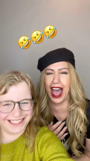 Vanessa van Cartier Instagram - #funny #comedy #laugh #marco #mammamia #cinderella #winter #auntie #crazy #justforfun #scream #loud #fyp #explore #viralvideos #viral