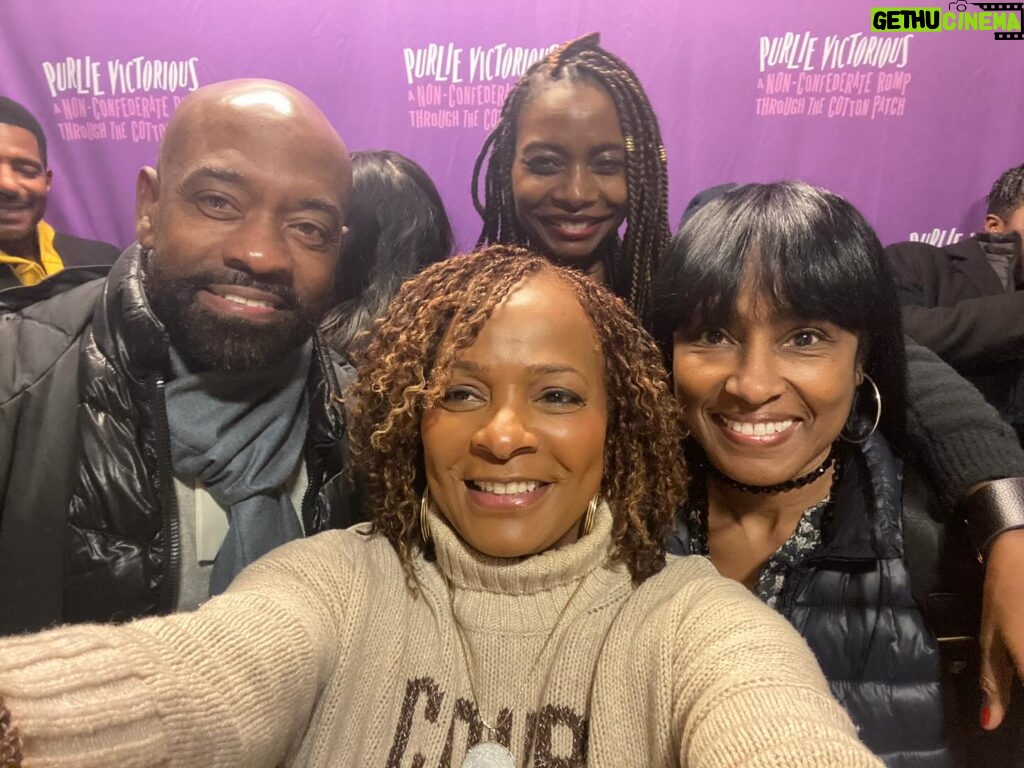 Vanessa Bell Calloway Instagram - More fun @purliebway thanks to all that came to see us do our thang! @shanolahampton @rosecathpink @robinthede @tamaratgreg @jeniferlewisforreal @nicolegaliciaa_