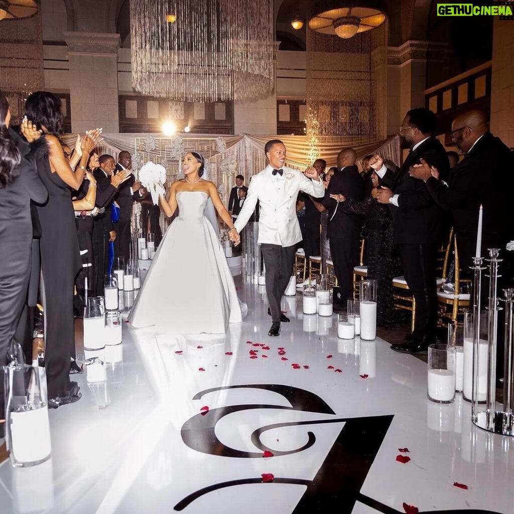 Vanessa Bell Calloway Instagram - Thank you @essence for such a beautiful spread about @allyycali @zprince.co magical wedding! Our families really appreciate your support! 💕💕