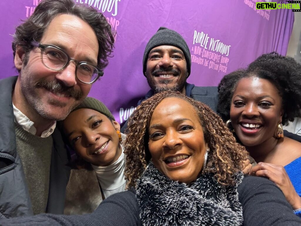 Vanessa Bell Calloway Instagram - What an amazing closing couple of weeks @purliebway @patinamiller @iamthebradleycooper @therhondaross @realalfrewoodard @sallirichwhit @paulrudd @kikilayne @camrynmanheim @torykittles @kathyhochulny @yvettenicolebrown and all that came out to support us!!! We love you!!!😘😘😘