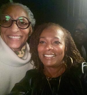 Vanessa Bell Calloway Instagram - More great times @purliebway What a blessing!!!! I’m so grateful and very #happy Thanks to all that’s coming to support us! @leslieodomjr @karaakter @bkjamchild @billyeugenejones @noahpyzik @starjonesesq @im.angelabassett @jeniferlewisforreal @katehudson @therealmariskahargitay @aliciakeys @divatamer @johndavidwashington @sherrieshepherd @jawnmurray