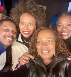 Vanessa Bell Calloway Instagram - More great times @purliebway What a blessing!!!! I’m so grateful and very #happy Thanks to all that’s coming to support us! @leslieodomjr @karaakter @bkjamchild @billyeugenejones @noahpyzik @starjonesesq @im.angelabassett @jeniferlewisforreal @katehudson @therealmariskahargitay @aliciakeys @divatamer @johndavidwashington @sherrieshepherd @jawnmurray