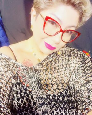 Vanessa Daroch Instagram - Desde @tudia13 esperando salir al aire para contarles detallitos del @elpurgatorio13 🥰
Mi outfit hoy y siempre @outletbynina ❤️