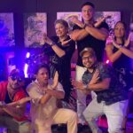 Vanessa Daroch Instagram - Ya comenzamos!!! 🥳 Una noche con grandes sorpresas e invitados @sammisreyes @vane_daroch @paulipavic @mesiasvega 🍽️🥂 ahora por @chilevision ⭐️