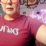 Vanessa Daroch Instagram - Tercer Ojo Capítulo 04 Bienvenidos a mi nuevo programa "Tercer Ojo" un lugar donde podré aconsejarte y resolver todas tus dudas amorosas, de familia, etc., te doy los mejores tips para enfrentar la vida de mejor manera, rituales para la abundancia, y lo que necesites estaré aquí para ti. ¡No olvides hacer todas tus consultas en los comentarios, intentaré leerlas todas! y muy importante, no te pierdas "Tercer Ojo" EN VIVO, todos los miércoles y Viernes a las 21:00 hrs. ¡Suscríbete! Mi Clínica @clinicaestetica_lesthete Para pedir tu hora personalizada de Tarot o Canalización al mail Contacto.vdaroch@gmail.com Si quieres ser auspicio o quieres hacer un aporte al canal para que sigamos creciendo, escríbenos a auspiciostercerojo@gmail.com Cuéntanos tu historia a : contacto.tercerojolive@gmail.com