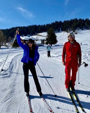 Vanessa Demouy Instagram - 1 er cours de ski de fond !! woua !! #montagne #laclusaz #skidefond @laclusazskiresort