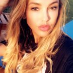 Vanessa Lawrens Instagram - Bon week-end les amis . Quoi de prévue ? #life #picoftheday #pic