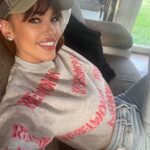 Vanessa Lawrens Instagram - Aujourd’hui , c’est demain et hier qui s’épousent … 🙌🏽💓 #day #life #lifestyle #hoy #2 je trouve cette phrase magnifique…