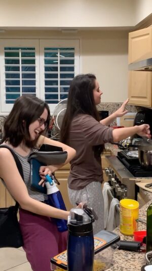 Vanessa Marano Instagram - When the sister is finally home… for like 2 days.