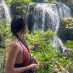 Vanessa Rubio Instagram – Water cleanses in Bali, at Tanah Lot, Taman Beji waterfall, and Uluwatu ✨#souljourney #spiritcleanse #renewal