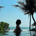 Vanessa Rubio Instagram - 🖤 Black sands and Zen feeling 🖤 @sooribali