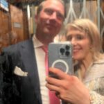 Vappu Pimiä Instagram - Lately… 1. Gyrotonics @pilatesateljee 2. Superhyvä korean bbq elämys @nabikoreanbbq 3. Häihin Erkin kanssa 4. Kaunis morsian @gittakruusaa 5. Kevään ekat korvikset bongattu😍😍 6. Kun vielä oli lämmin😅 7&8. Houstaamassa kivaa @lumene asiakastilaisuutta ja mukana myös luottopakki @keikumakeup