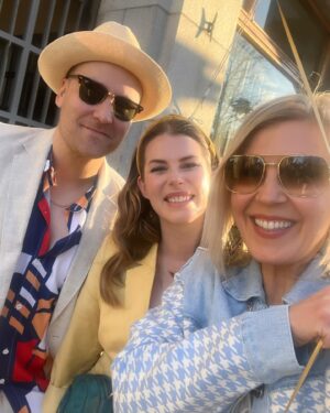 Vappu Pimiä Instagram - Vappuaatto toooosi monen vuoden jälkeen Helsingissä, olipa kivaa! Kitos @iijackson mahtavista bileistä!🥂🥳🙏 #vappu #vappuaatto