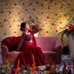 Vasanthi Krishnan Instagram - Red roses 🌹 🌹🌹🌹 . . . . Photography @candid_shoooter_ 📸📸❤️ Desginer @naa_maguva 🌹🌹 Jewellery #pk #vk #vasanthikrishnan #bbjodi #vk #pk #birthdayspecial❤️ #pawankalyan #vasanthi #desginerwear #cuteone #walpaper #jewelry #empowerment #supercute