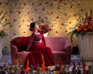 Vasanthi Krishnan Instagram - Red roses 🌹 🌹🌹🌹
.
.
.
.
Photography @candid_shoooter_ 📸📸❤️

Desginer @naa_maguva 🌹🌹

Jewellery 

#pk #vk 

#vasanthikrishnan #bbjodi #vk #pk #birthdayspecial❤️ #pawankalyan #vasanthi #desginerwear #cuteone #walpaper #jewelry #empowerment #supercute