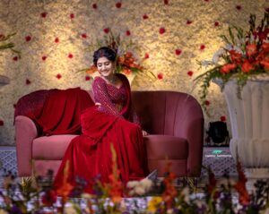 Vasanthi Krishnan Instagram - Red roses 🌹 🌹🌹🌹
.
.
.
.
Photography @candid_shoooter_ 📸📸❤️

Desginer @naa_maguva 🌹🌹

Jewellery 

#pk #vk 

#vasanthikrishnan #bbjodi #vk #pk #birthdayspecial❤️ #pawankalyan #vasanthi #desginerwear #cuteone #walpaper #jewelry #empowerment #supercute